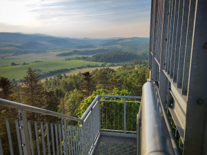 FOTOGALERIE: Rozhledna Hraniční vrch