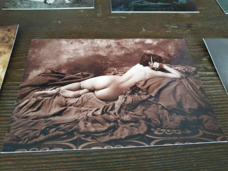 Jan Saudek se ženou na výstavě v Plumlově na zámku