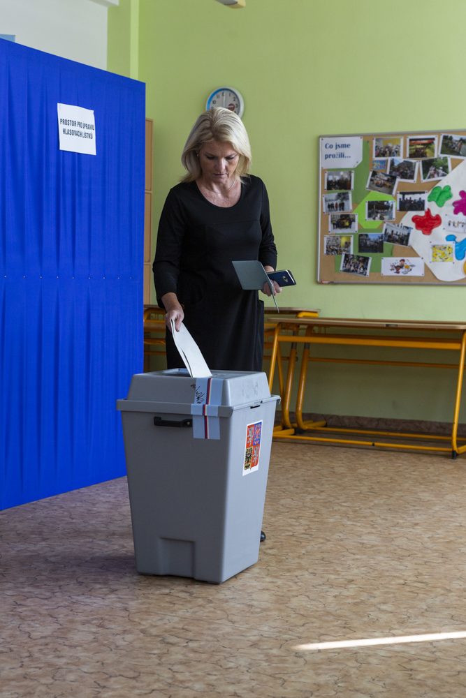 FOTOGALERIE: Lidé na Hané vyrazili k volbám