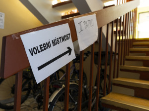 FOTOGALERIE: Lidé na Hané vyrazili k volbám