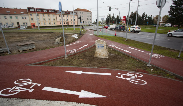 FOTOGALERIE: Už je v provozu. Nová trať v Olomouci slouží cestujícím