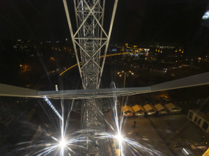 FOTOGALERIE: Radniční věž i vyhlídkové kolo. Vánoční trhy v Olomouci lákají i na pohled z výšky