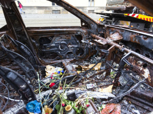 FOTOGALERIE: Válku na Ukrajině připomínají v Olomouci zdevastovaná auta