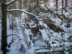 FOTOGALERIE: Procházka okolo zasněžených Rešovských vodopádů