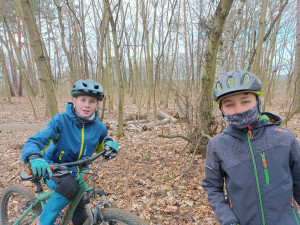 FOTOGALERIE: Plumlovské traily si oblíbili i mladí bikeři