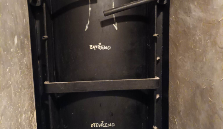 FOTOGALERIE: Dekontaminační komory, filtrace vzduchu, sociální zázemí