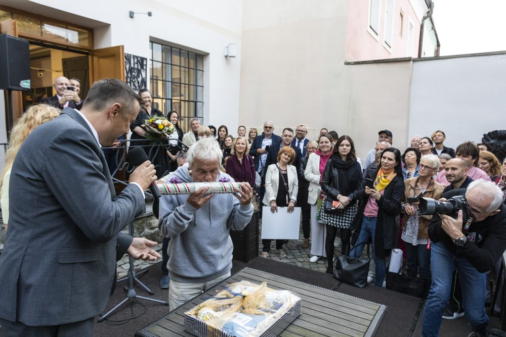 FOTOGALERIE: Slavnostní derniéra výstavy Jan Saudek 88 v přerovské městské galerii