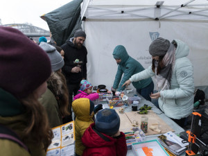 FOTOGALERIE: Vánoční trhy na olomoucké náplavce mají za sebou první ročník