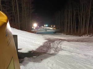 FOTOGALERIE: Večerní lyžování v Hrubé Vodě nabídlo prázdné sjezdovky