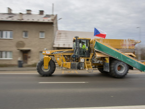 FOTOGALERIE: Do Olomouce vyrazily na protestní jízdu konvoje zemědělské techniky