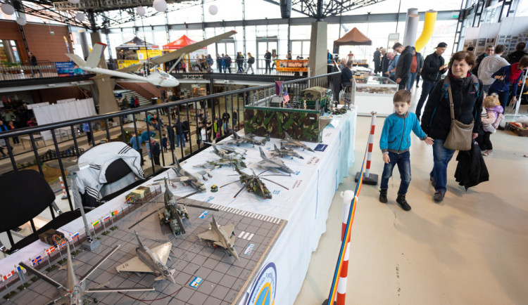 FOTOGALERIE: Výstava For Model láká malé i velké příznivce techniky, her či sběratelství