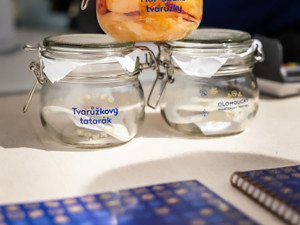 FOTOGALERIE: Muzika, kroje i souboj šéfkuchařů. Centrum Olomouce patřilo Tvarůžkovému festivalu