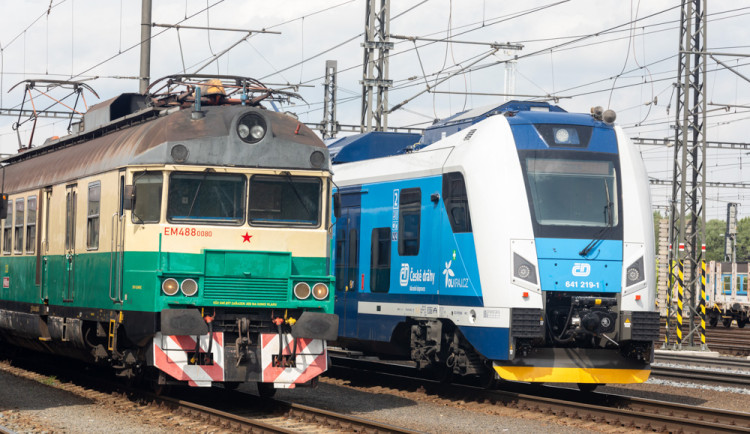 FOTOGALERIE: Konec po 50 letech služby. Vlaky Tornádo se loučí s tuzemskou železnicí