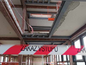 FOTOGALERIE: Vybourány jsou už tři tisíce tun stavebního materiálu