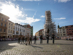 FOTOGALERIE: V Olomouci poprvé proběhla přehlídka vojenských čestných stráží DrillFest