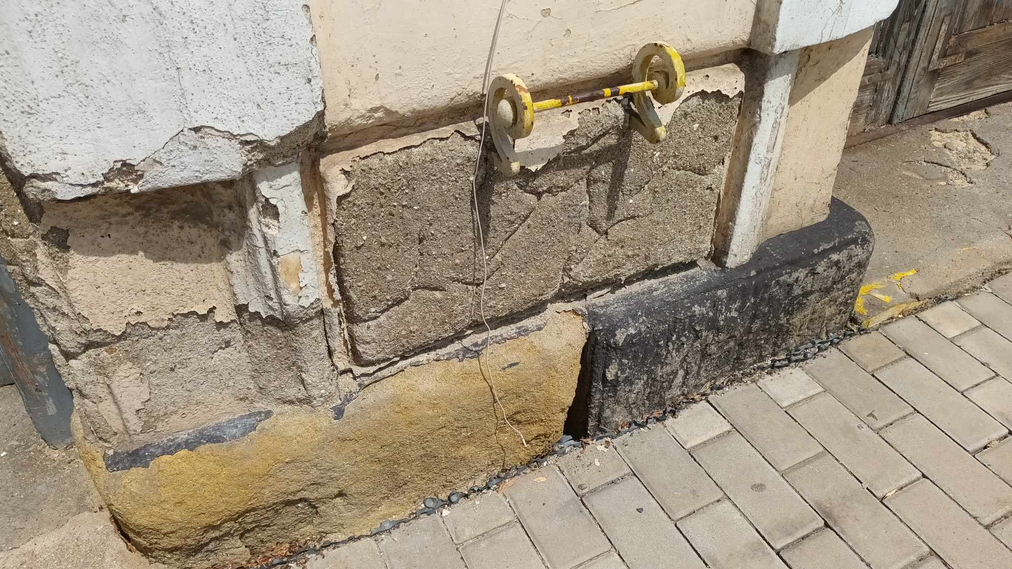 FOTOGALERIE: Správa železnic nechala místní nádraží v Prostějově zpustnout. Nyní ji převezme město