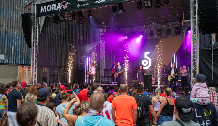 Mora Fest nabídl v Olomouci hokejová derby i koncerty oblíbených kapel