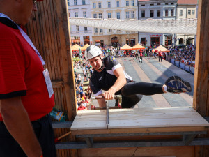 FOTOGALERIE: Skvělé výkony i atmosféra. Stovky hasičů poměřili síly na prestižní akci v Olomouci