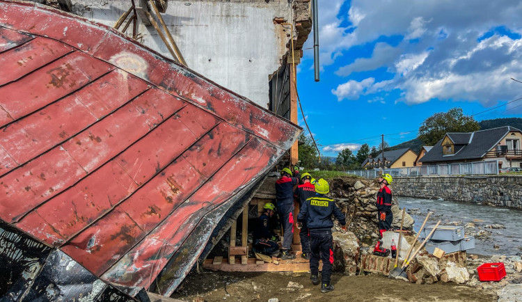 FOTOGALERIE: Hasiči zasahovali Olomouckém kraji kvůli povodním a odstraňovali následky