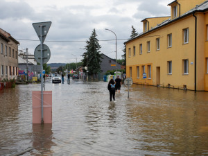 FOTOGALERIE: Litovel zaplavila řeka Morava, město je uzavřené