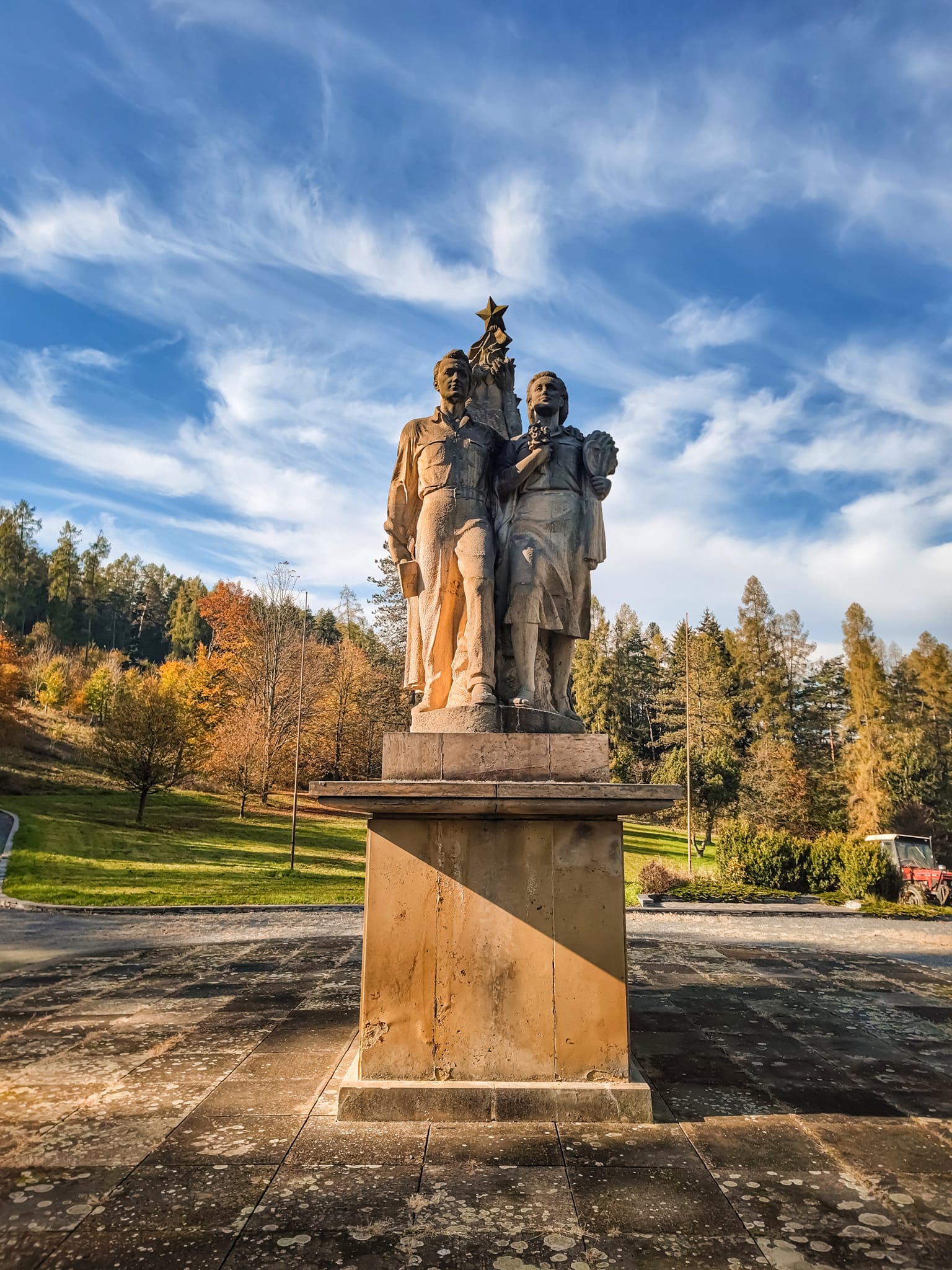 FOTOGALERIE: V okolí Javoříčských jeskyní je řada zajímavostí