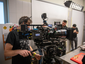 FOTOGALERIE: Když se zhasne. V Olomouci vzniká film podle úspěšné divadelní komedie