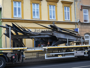 FOTOGALERIE: Nové čapí sídlo v Hranicích bude svařeno z plechů