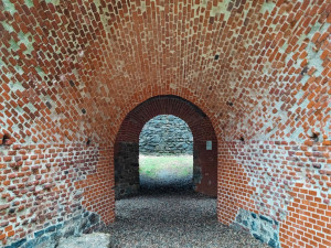 FOTOGALERIE: Adamov na Blanensku. Výhledy z rozhledny, několik jeskyní, historie železářství