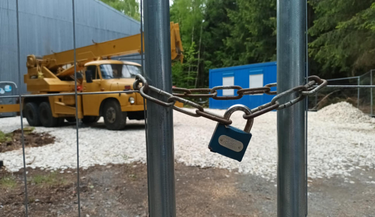 FOTOGALERIE: Nebezpečné kadmiové odpady u Vikantic na Šumpersku