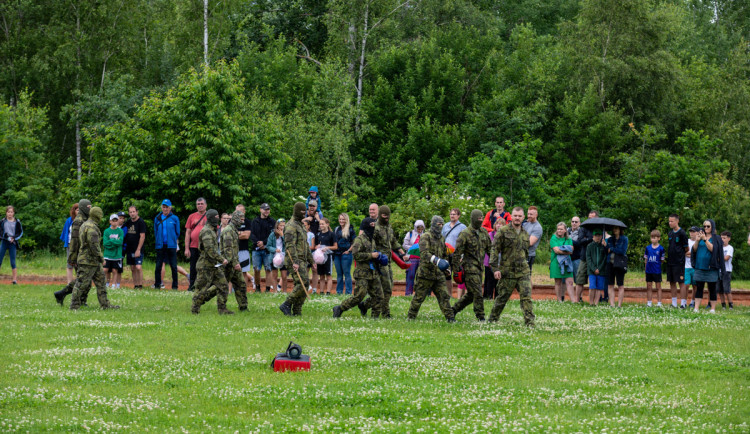 FOTOGALERIE: Den otevřených dveří v armádním areálu v Přáslavicích nabídl akční i statické ukázky