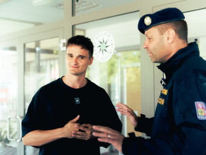 FOTOGALERIE: Úspěšný mladý youtuber Jan Hanko si vyzkoušel policejní fyzické testy