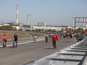 FOTOGALERIE: Davy na D1 před dokončením. Úsek u Přerova se otevřel veřejnosti