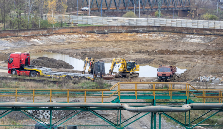 FOTOGALERIE: D1 u Přerova finišuje. Klíčový úsek se otevře před Vánoci