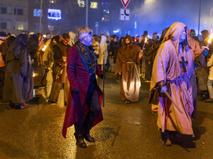 FOTOGALERIE: Mikulášský průvod v Přerově přilákal davy diváků