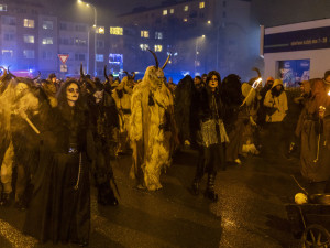 FOTOGALERIE: Mikulášský průvod v Přerově přilákal davy diváků