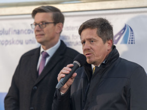 FOTO: Nové dálnice D1 a D55 po slavnostním otevření slouží řidičům