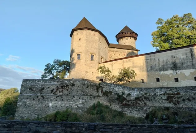 KMOTRA SMRT Vojenská historie aneb bojové umění středověku