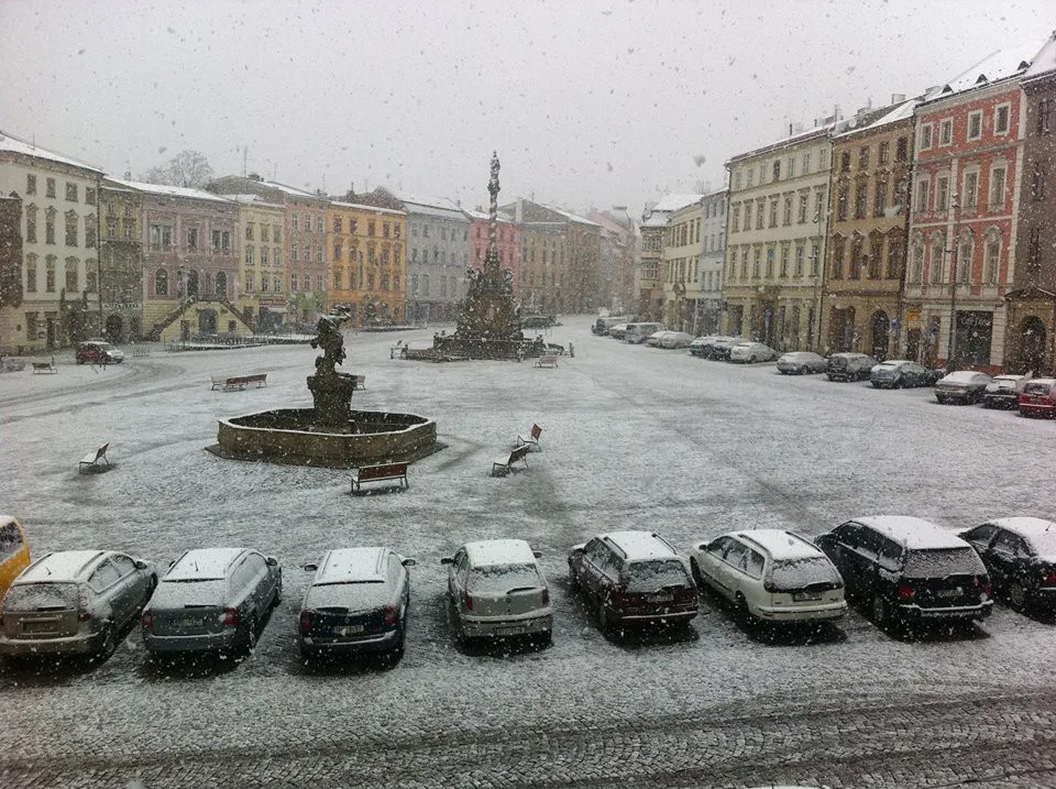 Olomouc zaskočila sněhová vánice