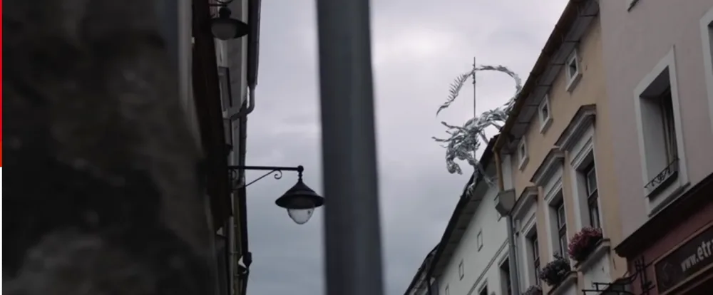 VIDEO: Jak probíhalo umístění olomouckého vetřelce do Šemberovy ulice?