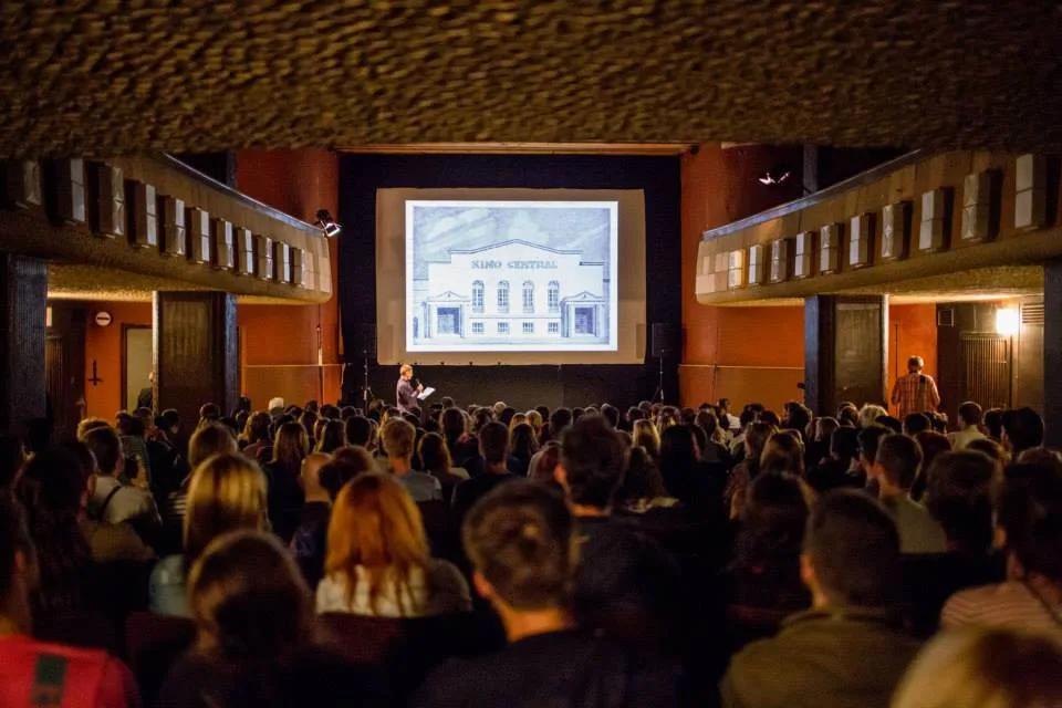 V pátek se uskuteční v prostorách kina Central už sedmý PechaKucha Night