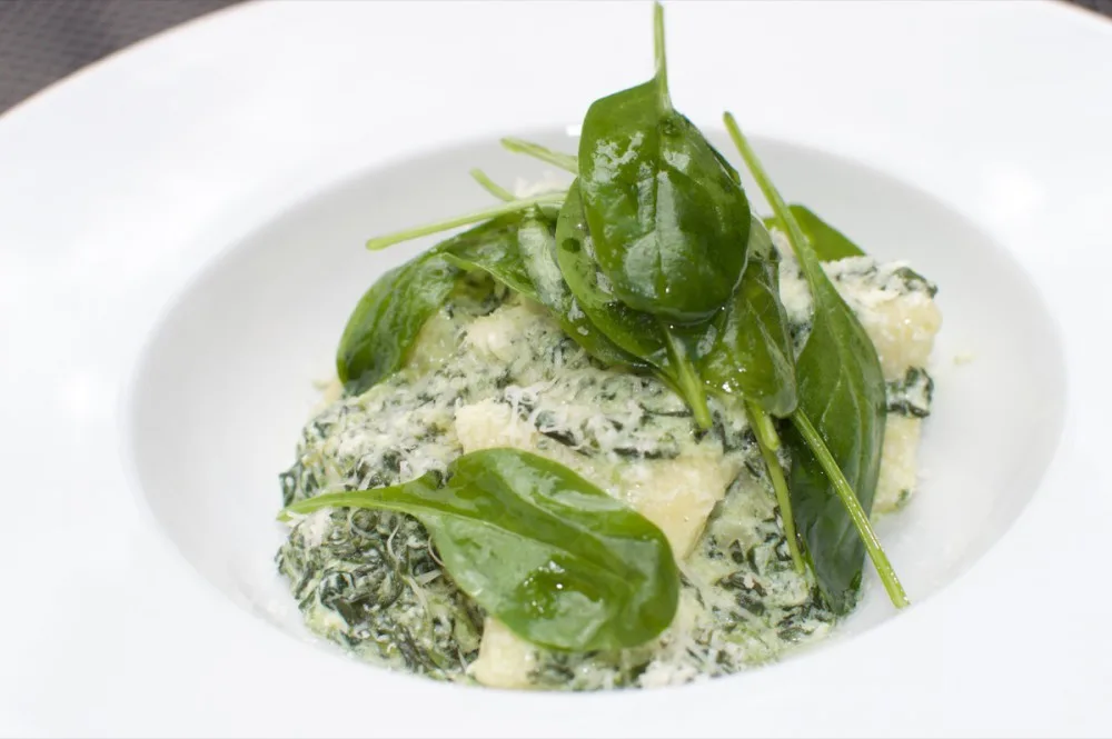 Domácí gnocchi se špenátem ricottou a parmazánem