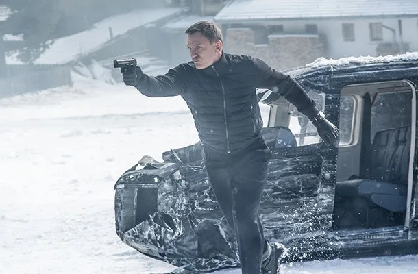 Recenze: Pokud si od nové bondovky Spectre slibujete mnoho, pravděpodobně budete zklamáni