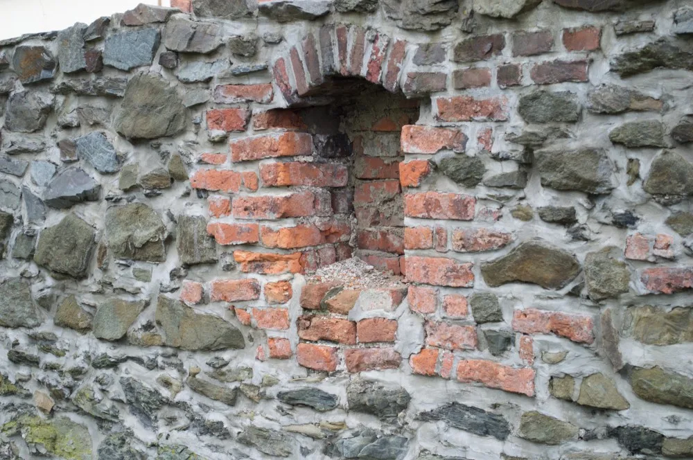 Drbna historička: Řekni, kde ty hradby jsou?