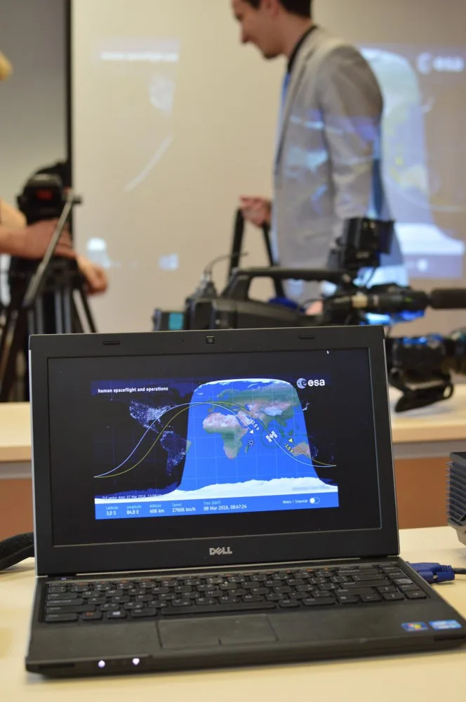 Olomoučtí studenti se živě spojili s vesmírnou stanicí ISS a vyzpovídali astronauta Tima Peaka