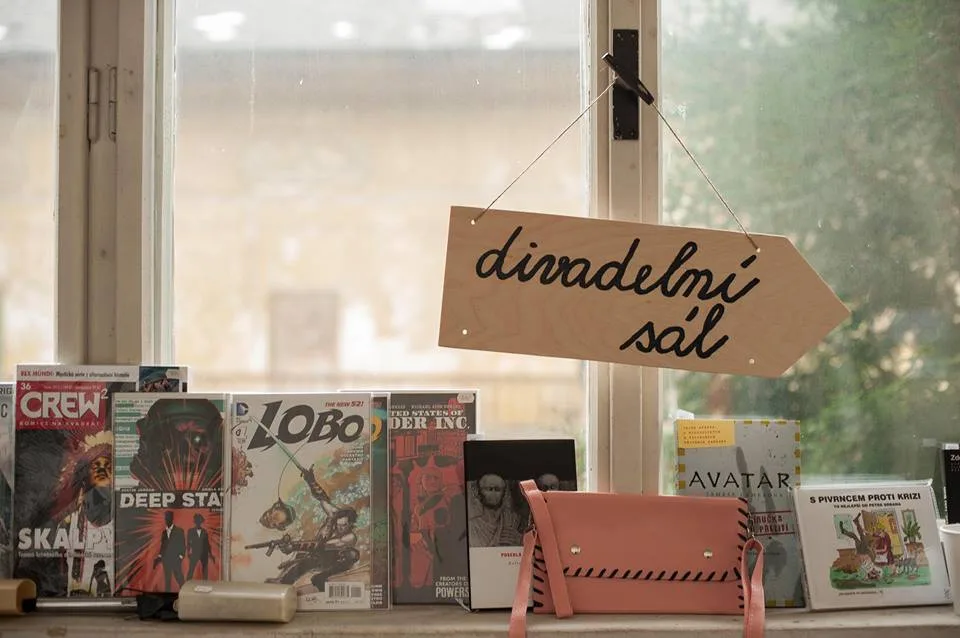 První jarní blešák Vintage.Market.Olomouc láká na veteš, ale i na veganskou kuchyni či eko-kadeřnictví