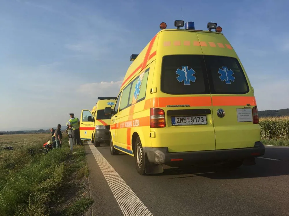 VIDEO: Černá neděle pro záchranáře – motorkáři bourali na Ecce Homo i u Bělkovic-Lašťan