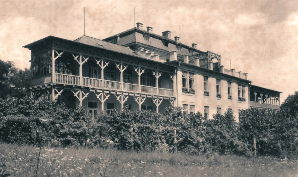 Fakultní nemocnice oslaví 120 let fungování ve velkém stylu. Přijďte dnes na Horní náměstí