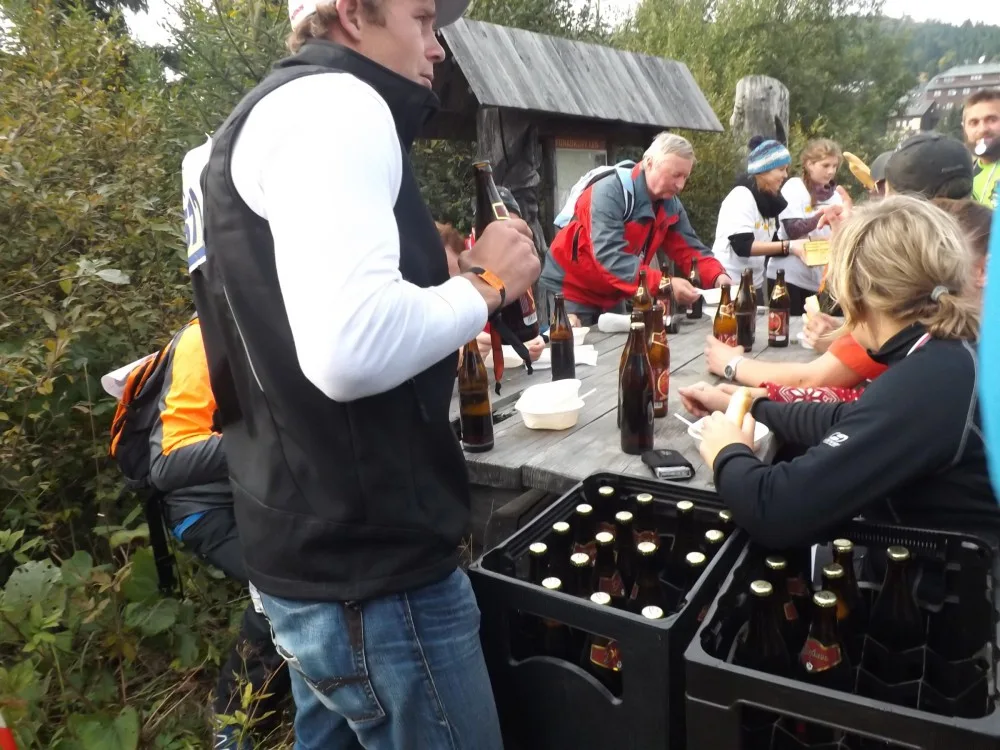 V sobotu se v Koutech koná již tradiční Beer Treking. Kombinuje pití piva a pěší závod v kopcích