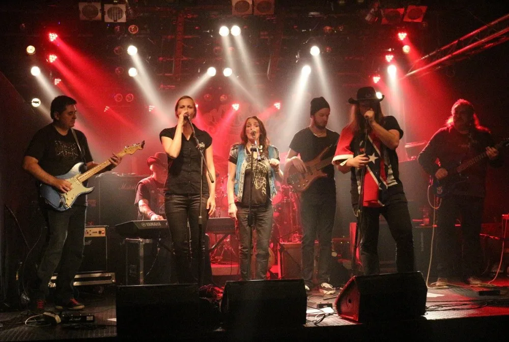 Kapela Again