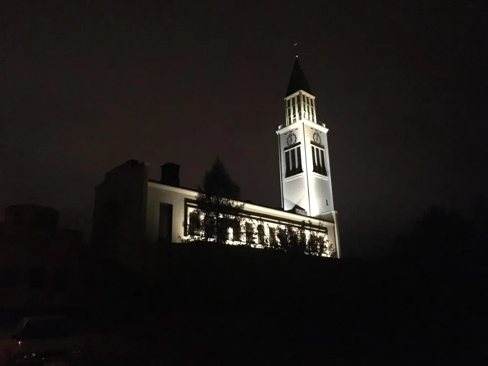 Nově nasvětlený Chrám Cyrila a Metoděje v Hejčíně
